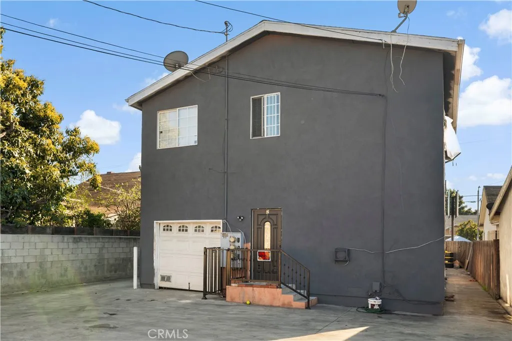 1257 W Vernon, Los Angeles, California 90037 home-pic-3