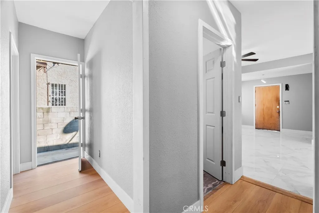 1257 W Vernon, Los Angeles, California 90037 home-pic-31