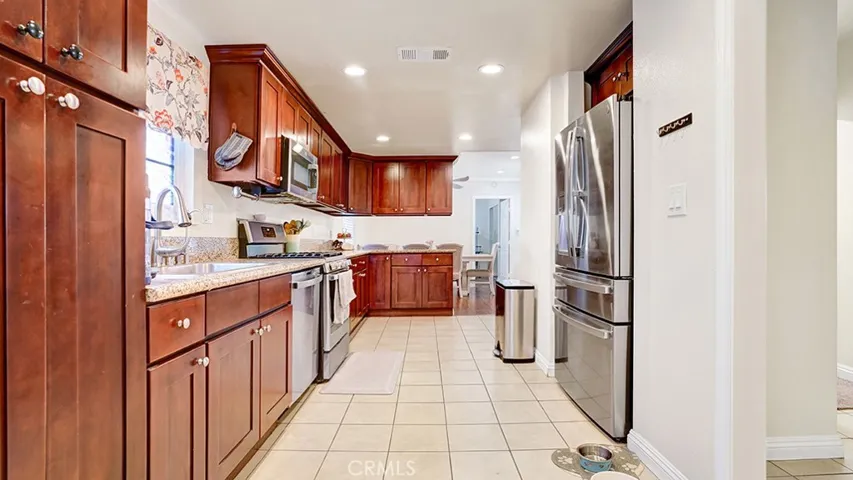 944 W Sepulveda, San Pedro, California 90731