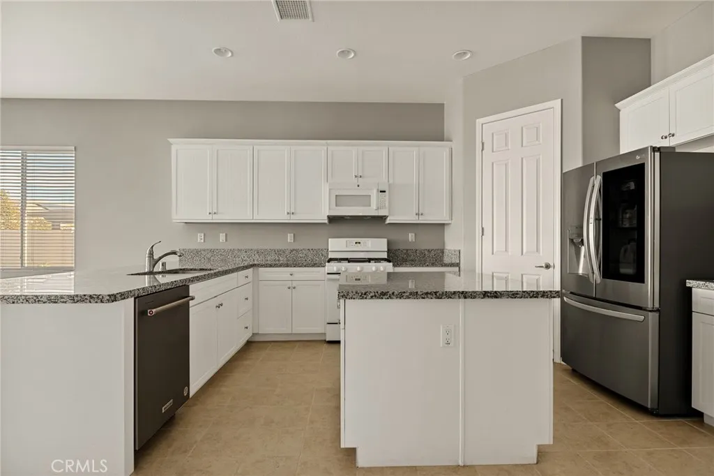 1576 Timberline, Beaumont, California 92223 home-pic-7