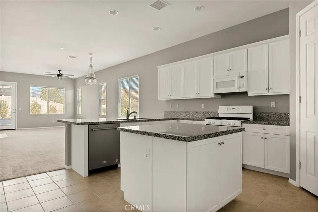 1576 Timberline, Beaumont, California 92223 home-pic-8