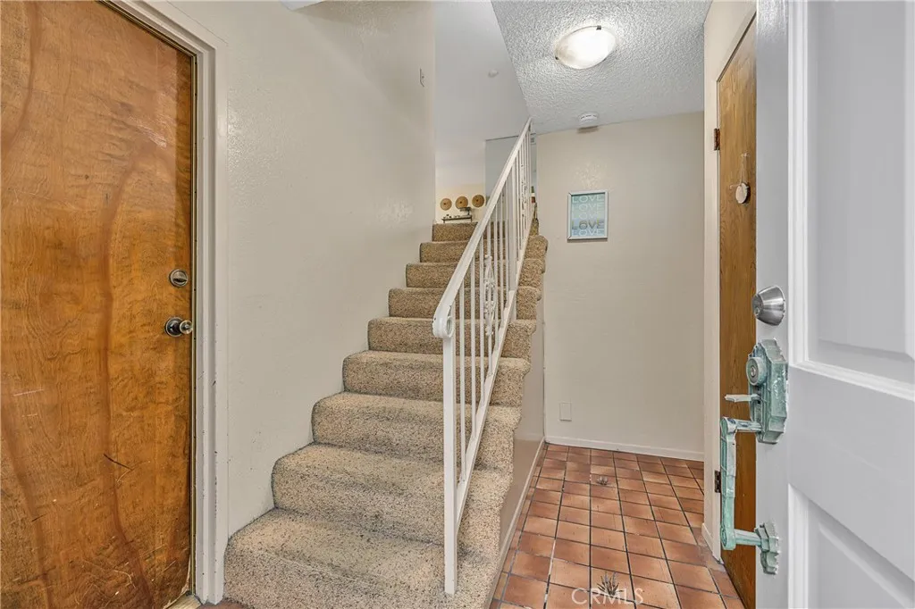 107 S Helberta Avenue 4, Redondo Beach, California 90277 home-pic-41