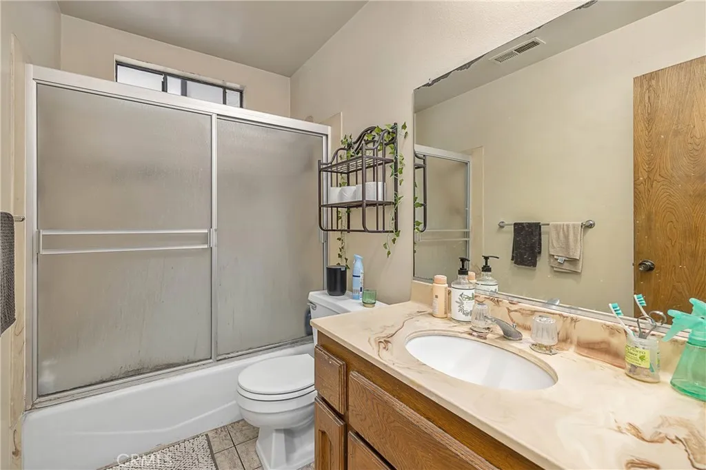 107 S Helberta Avenue 4, Redondo Beach, California 90277 home-pic-30