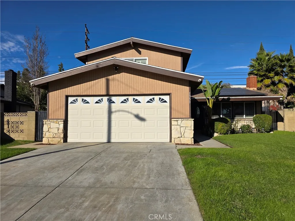 1351 E Bankers Drive, Carson, California 90746 home-pic-0