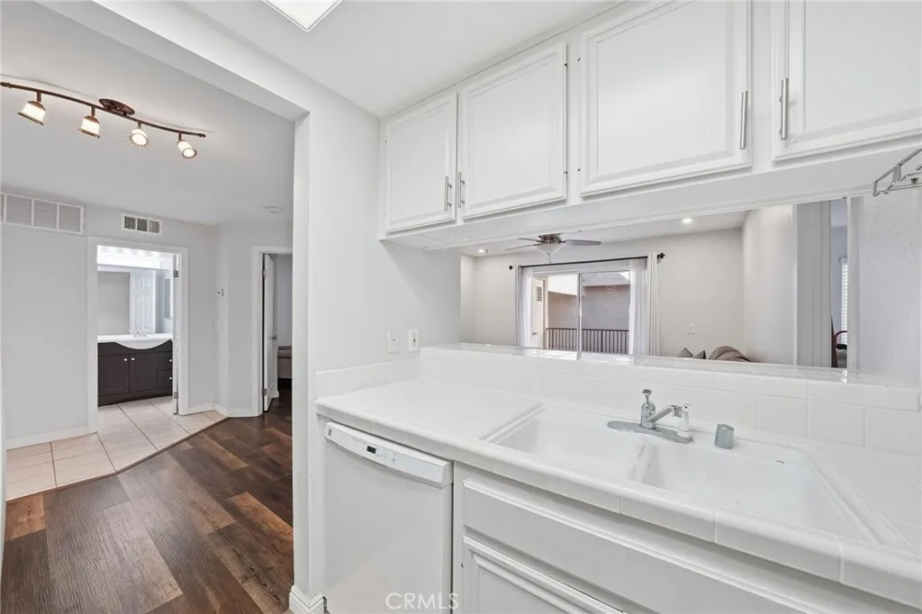 3078 Broadway 316, San Diego, California 92102 home-pic-15
