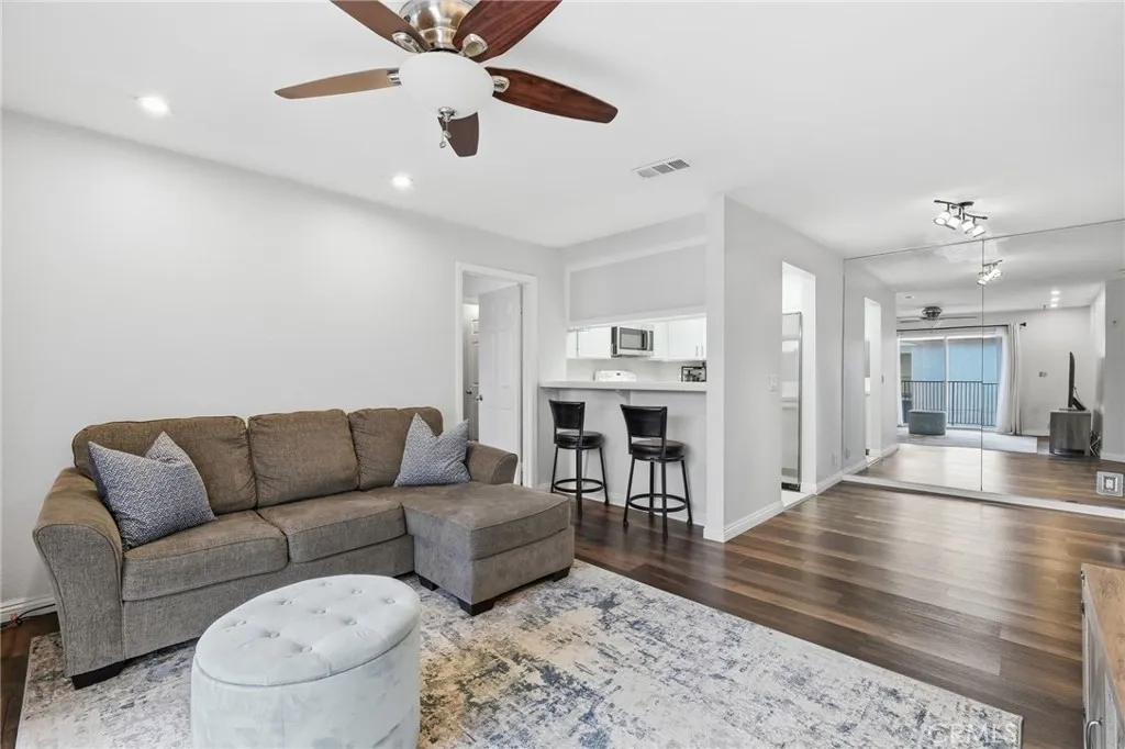 3078 Broadway 316, San Diego, California 92102 home-pic-6
