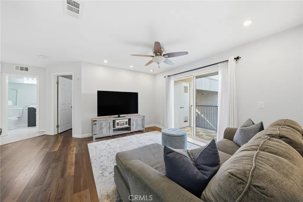 3078 Broadway 316, San Diego, California 92102 home-pic-9