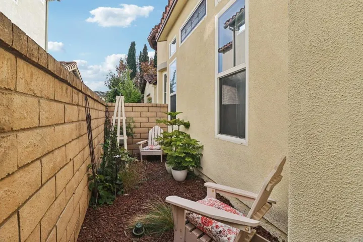 Side yard seating area