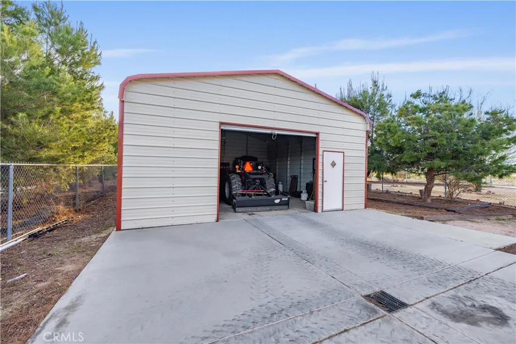 8346 W Avenue D4, Lancaster, California 93536 home-pic-39