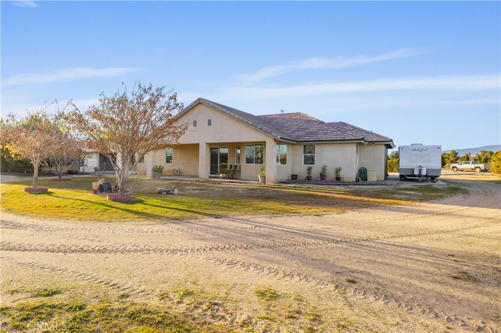 8346 W Avenue D4, Lancaster, California 93536 home-pic-46