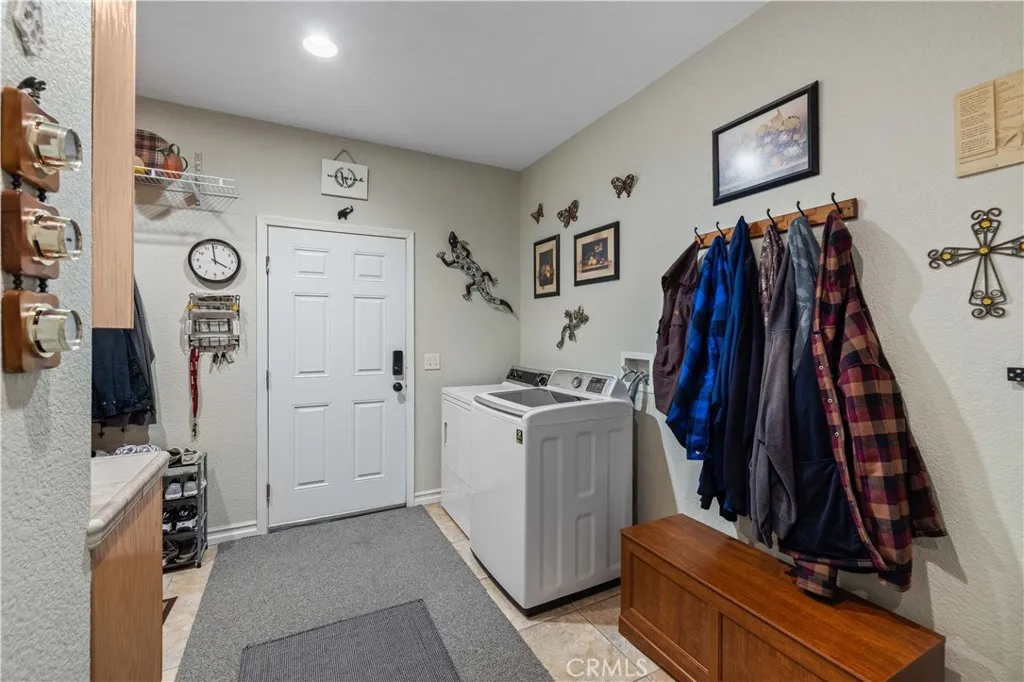 8346 W Avenue D4, Lancaster, California 93536 home-pic-29