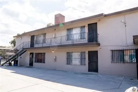 275 E Artesia, Long Beach, California 90805