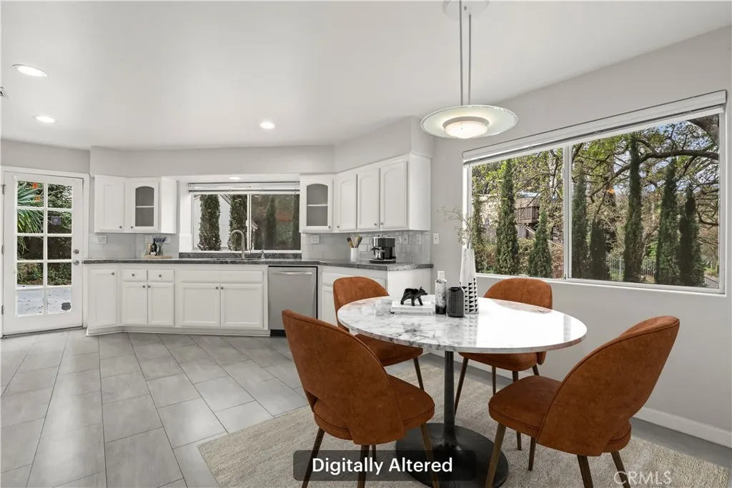 272 Manzanita, Thousand Oaks, California 91361 home-pic-14