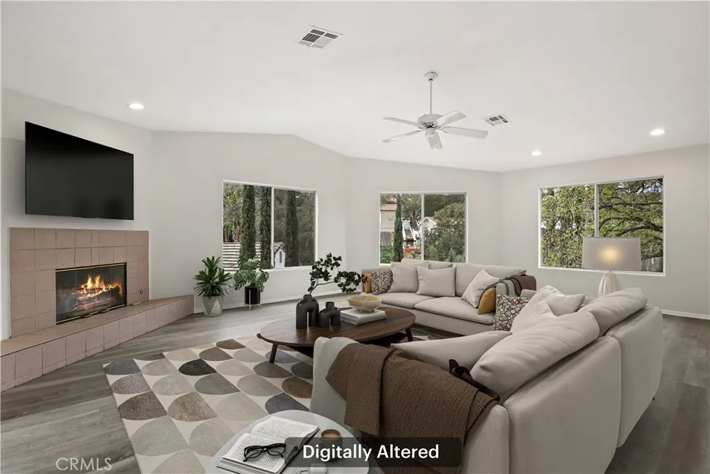 272 Manzanita, Thousand Oaks, California 91361 home-pic-29