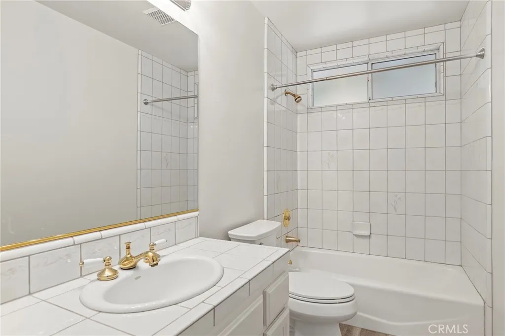 272 Manzanita, Thousand Oaks, California 91361 home-pic-31
