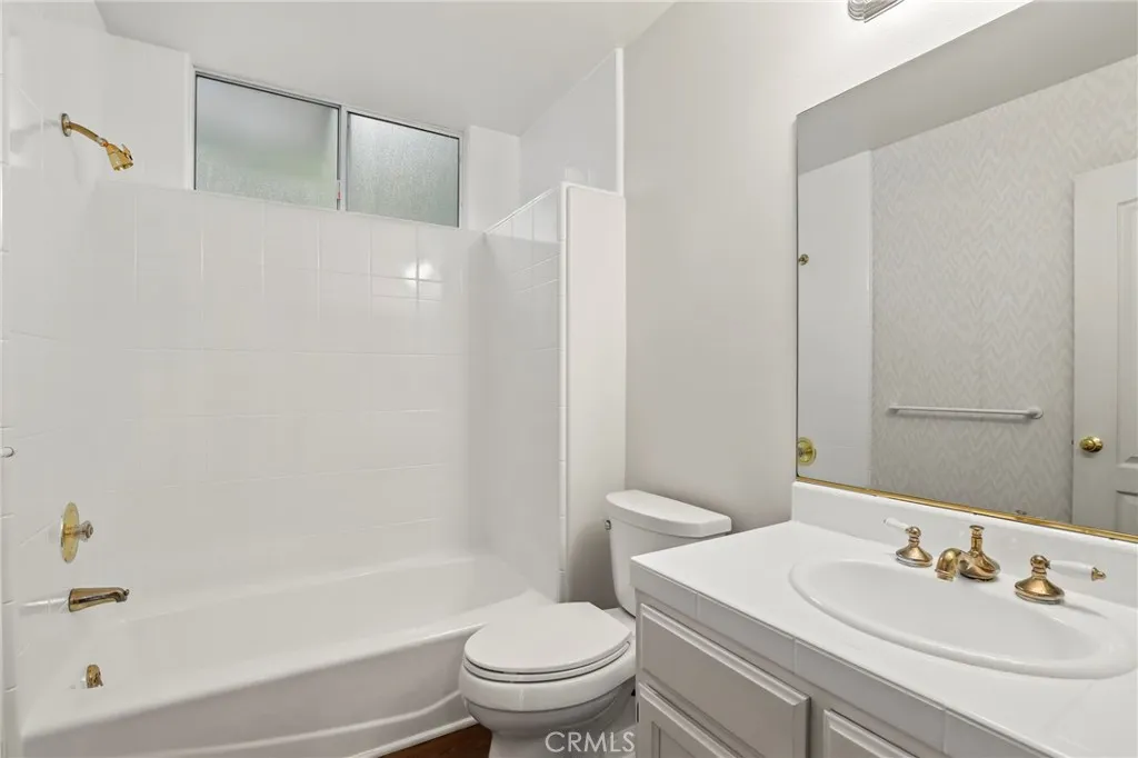 272 Manzanita, Thousand Oaks, California 91361 home-pic-21