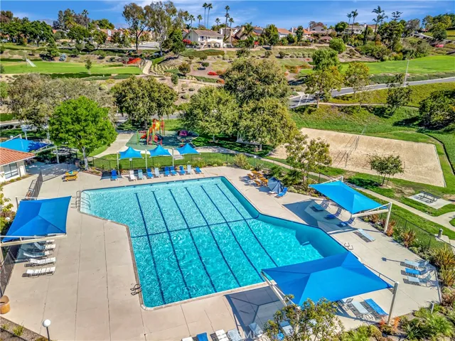 Kite Hill amenities olympic size pool- spa