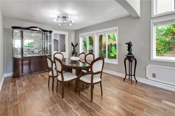 Formal dining w/new light fixture.