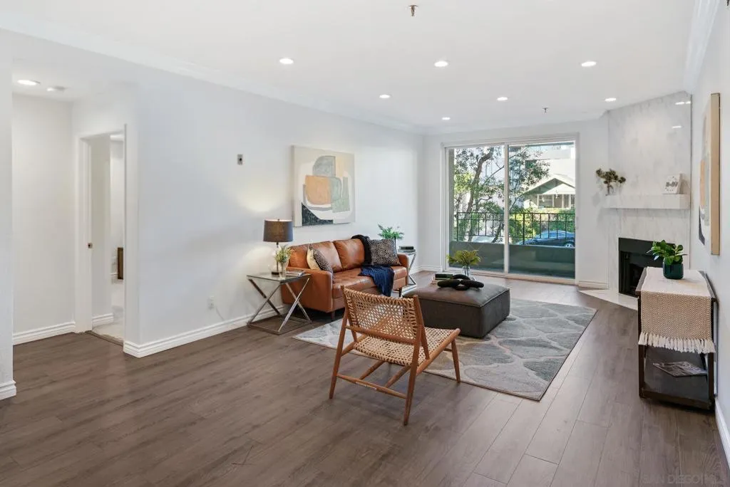 2445 Brant St 309, San Diego, California 92101 home-pic-3