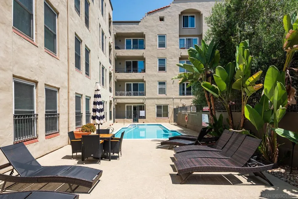 2445 Brant St 309, San Diego, California 92101 home-pic-37