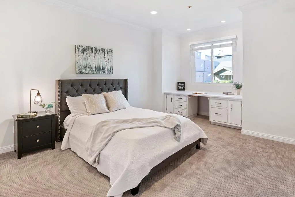 2445 Brant St 309, San Diego, California 92101 home-pic-23