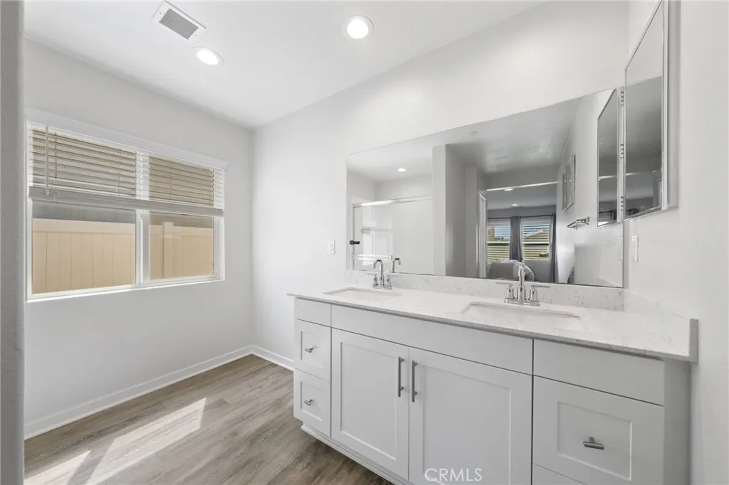 28314 Levi, Menifee, California 92585 home-pic-15