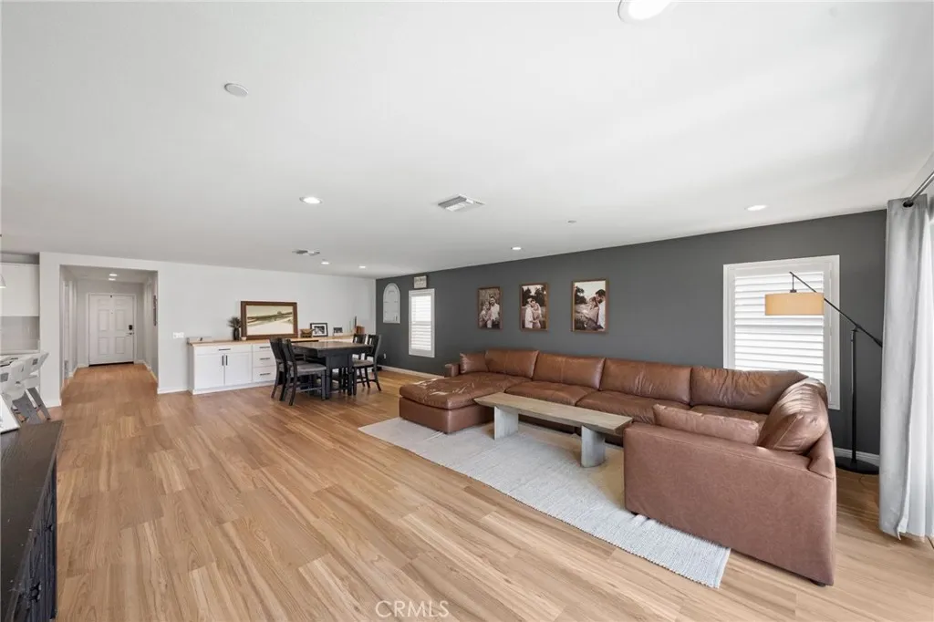 28314 Levi, Menifee, California 92585 home-pic-11
