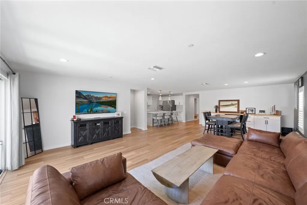 28314 Levi, Menifee, California 92585 home-pic-12