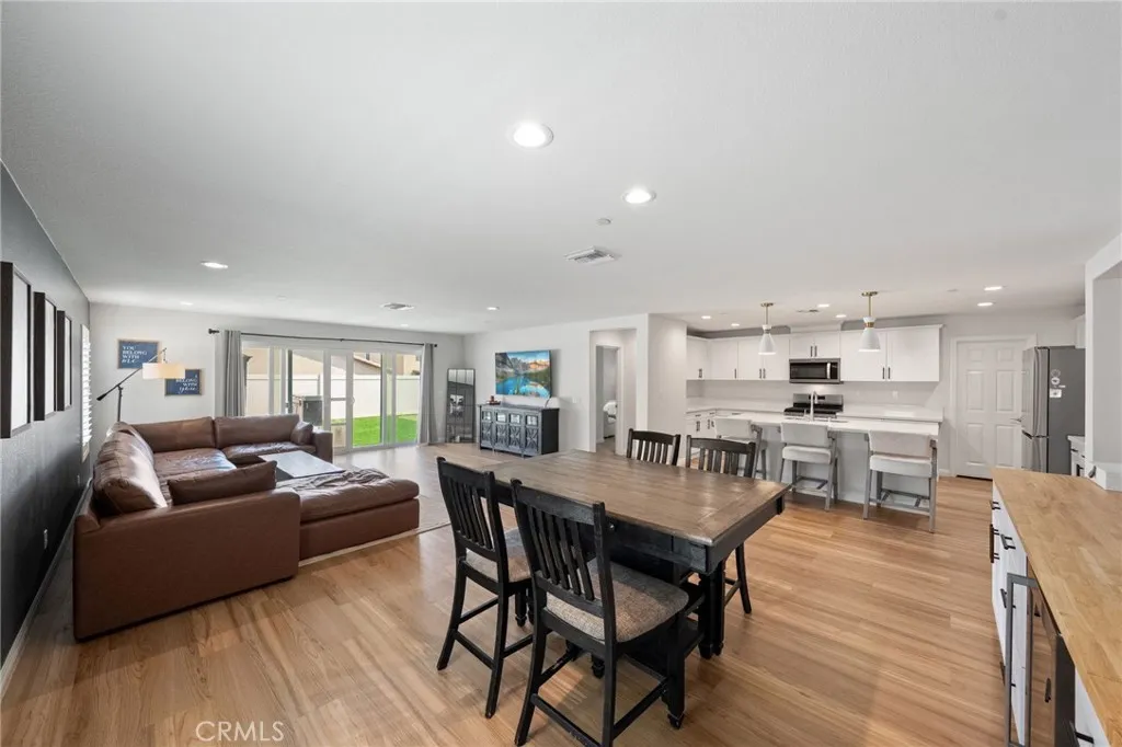 28314 Levi, Menifee, California 92585 home-pic-21