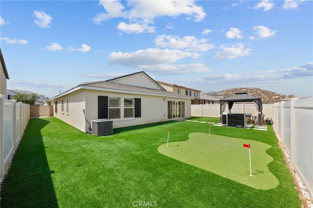 28314 Levi, Menifee, California 92585 home-pic-4