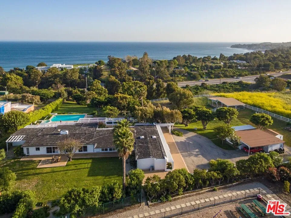 27727 Pacific Coast Highway, Malibu, California 90265 home-pic-16
