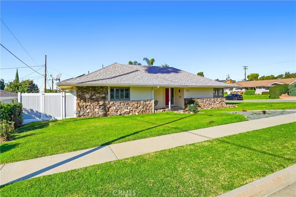 1231 Sunbird, La Habra Heights, California 90631 home-pic-47