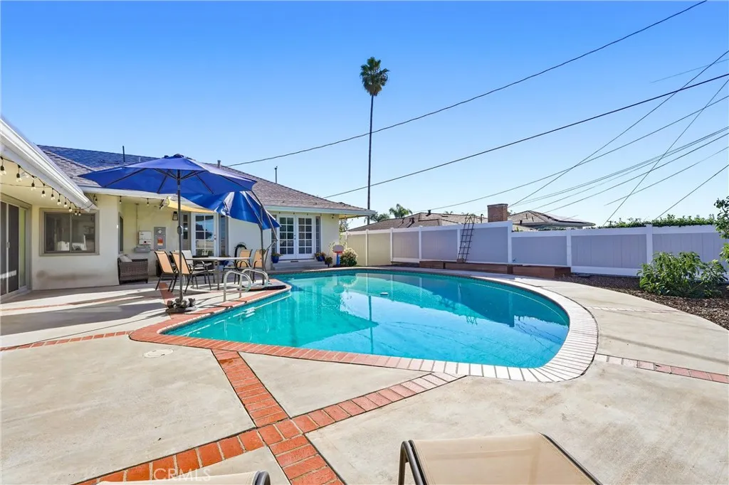 1231 Sunbird, La Habra Heights, California 90631 home-pic-40