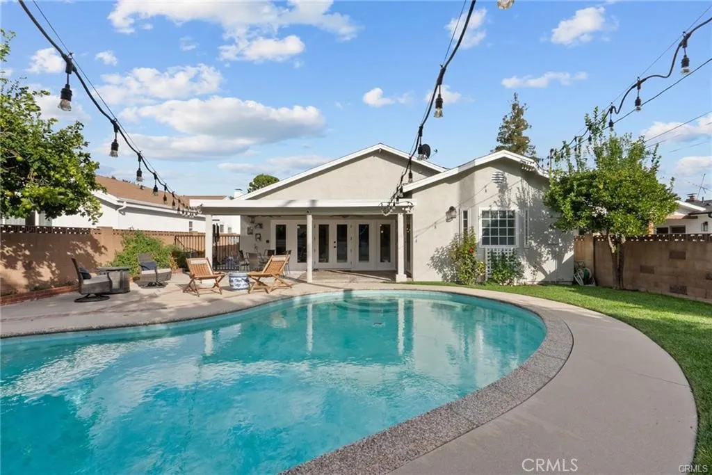 1903 N Screenland, Burbank, California 91505 home-pic-25