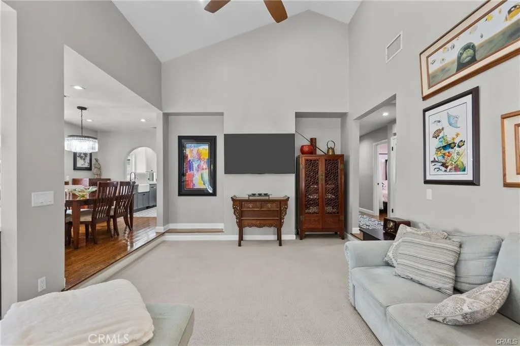1903 N Screenland, Burbank, California 91505 home-pic-10