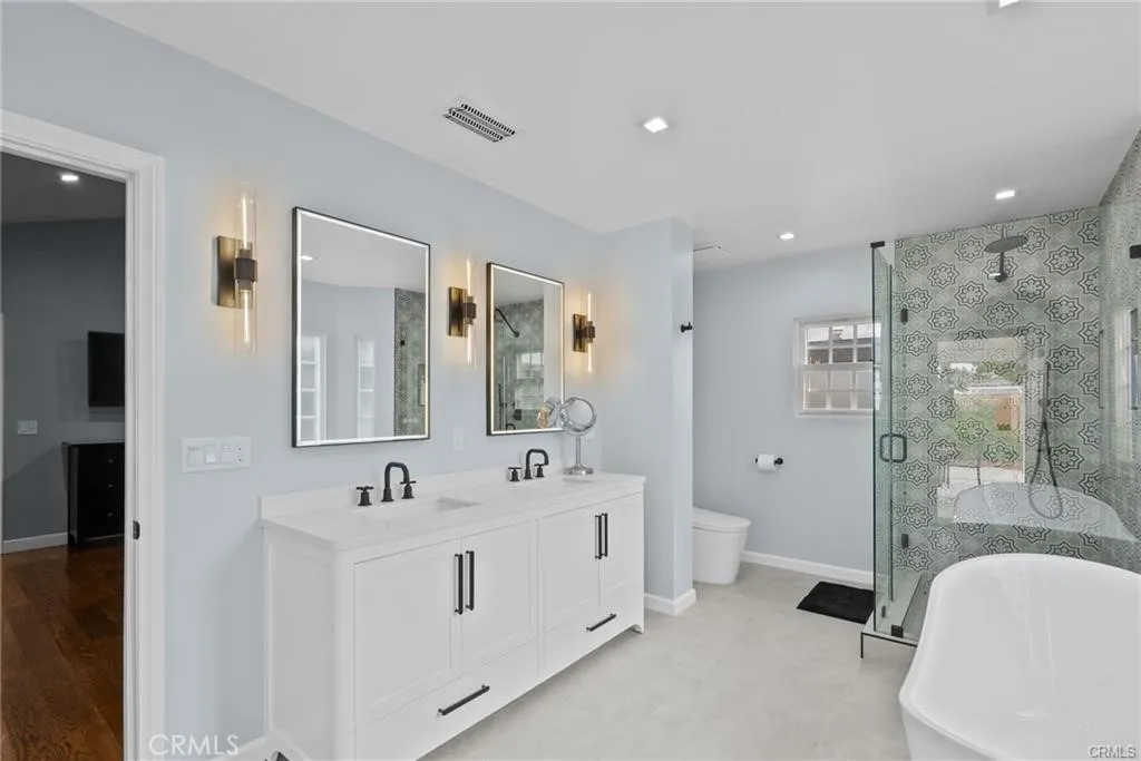 1903 N Screenland, Burbank, California 91505 home-pic-15