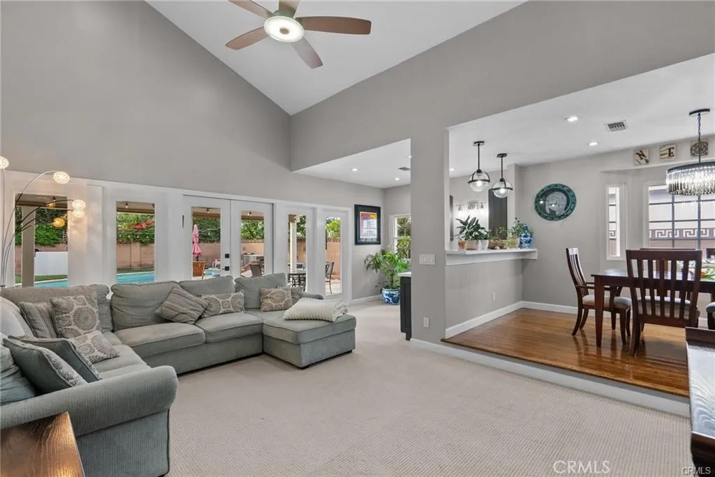 1903 N Screenland, Burbank, California 91505 home-pic-9
