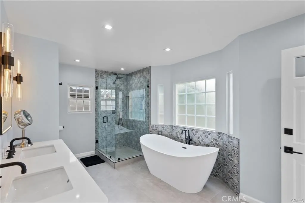 1903 N Screenland, Burbank, California 91505 home-pic-14