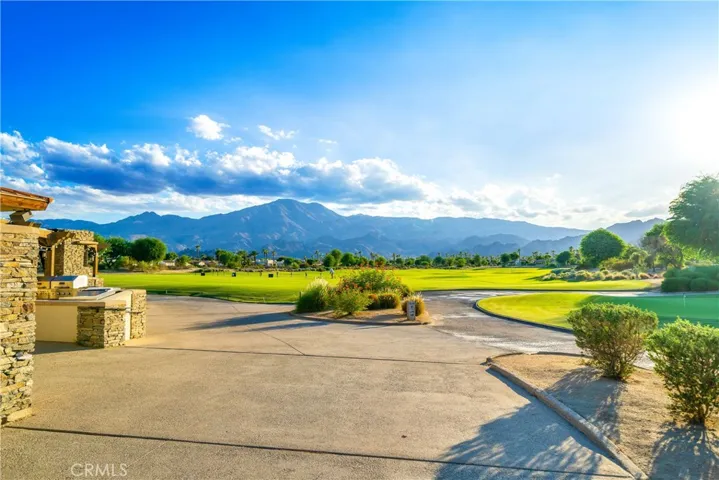 55215 Medallist Drive, La Quinta, California 92253