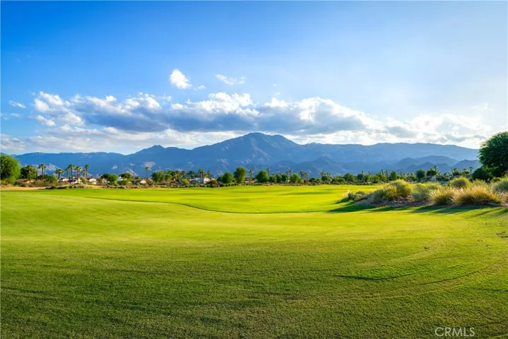 55215 Medallist Drive, La Quinta, California 92253