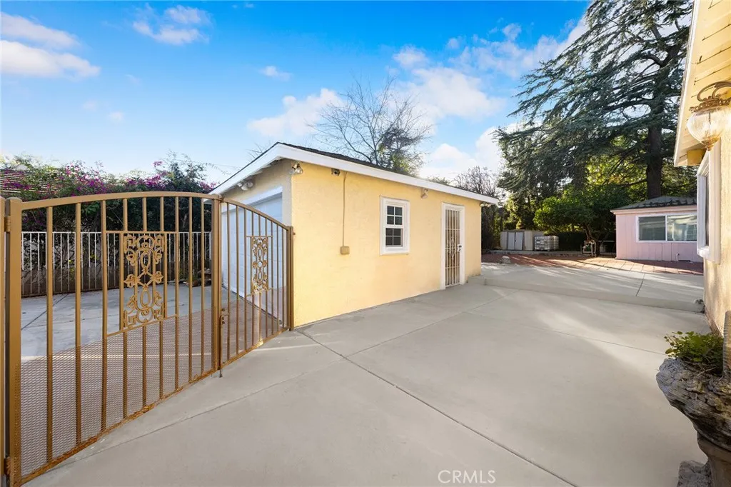 731 S Michillinda Avenue, Pasadena, California 91107 home-pic-37