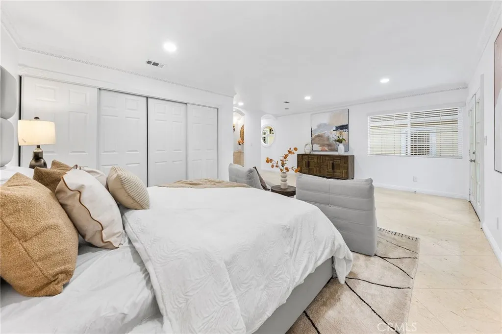 731 S Michillinda Avenue, Pasadena, California 91107 home-pic-22