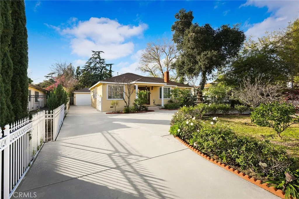 731 S Michillinda Avenue, Pasadena, California 91107 home-pic-1