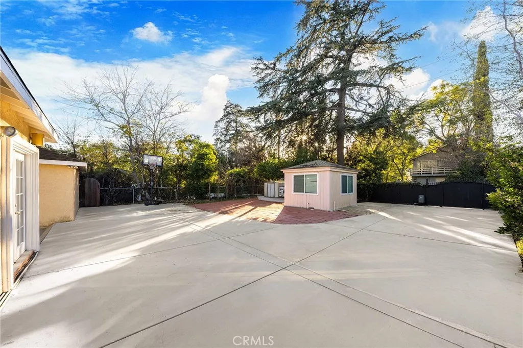 731 S Michillinda Avenue, Pasadena, California 91107 home-pic-40