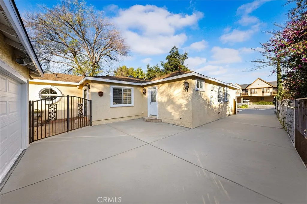 731 S Michillinda Avenue, Pasadena, California 91107 home-pic-36