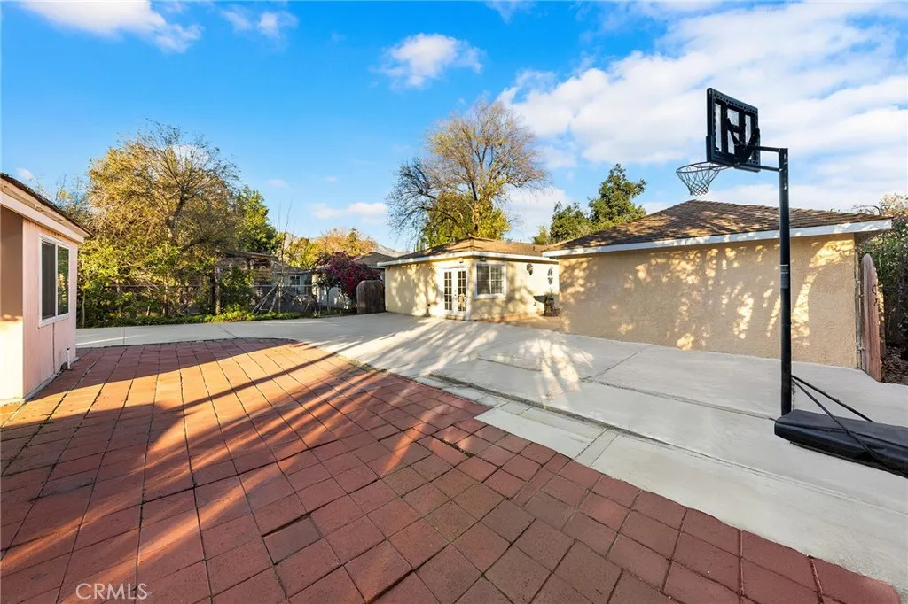 731 S Michillinda Avenue, Pasadena, California 91107 home-pic-42