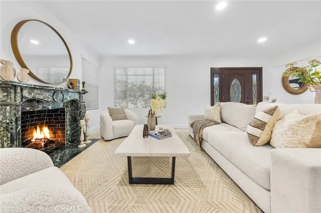 731 S Michillinda Avenue, Pasadena, California 91107 home-pic-4