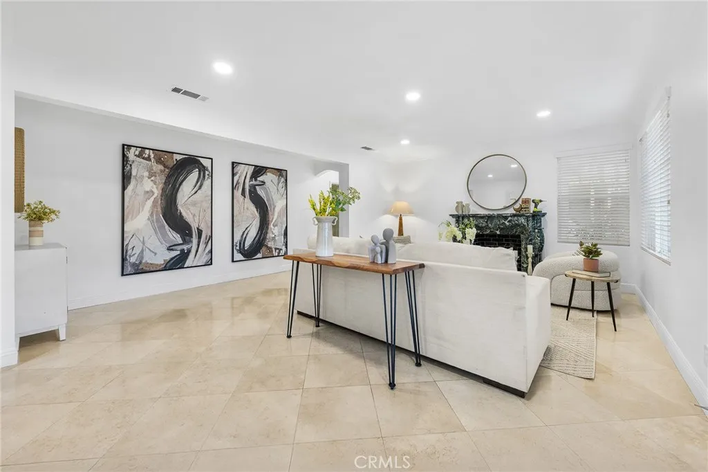 731 S Michillinda Avenue, Pasadena, California 91107 home-pic-7