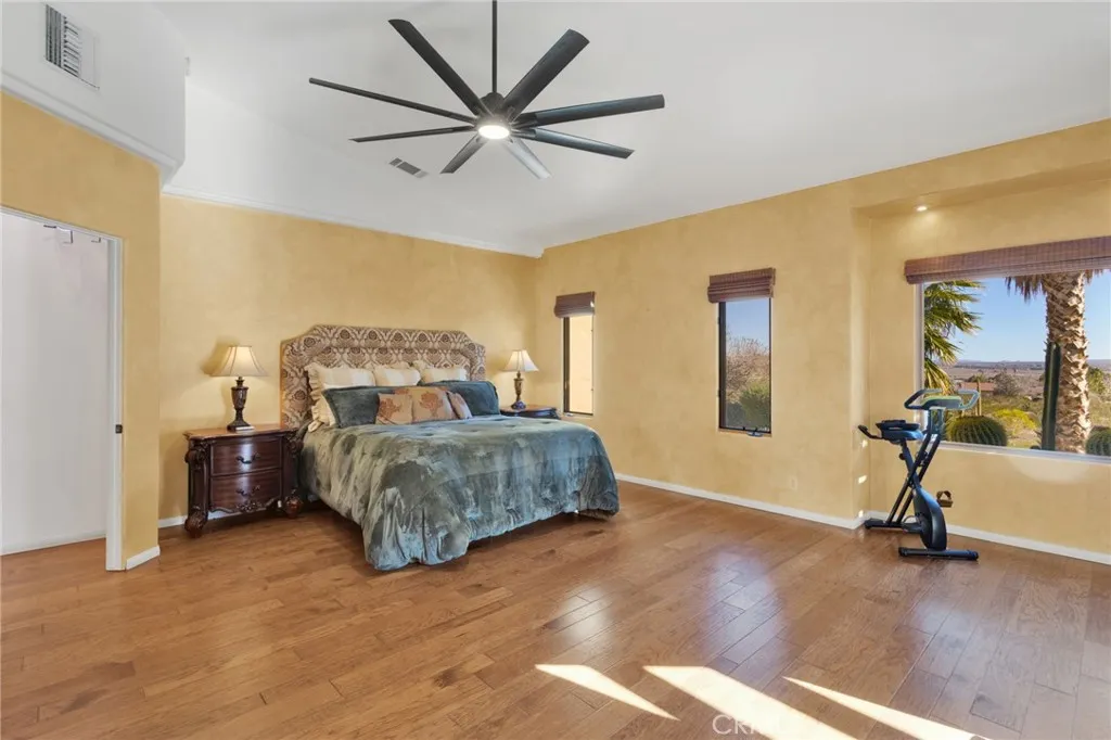 31024 Rabbit Springs Road, Lucerne Valley, California 92356 home-pic-32