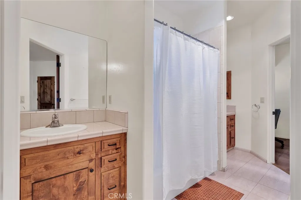 31024 Rabbit Springs Road, Lucerne Valley, California 92356 home-pic-45